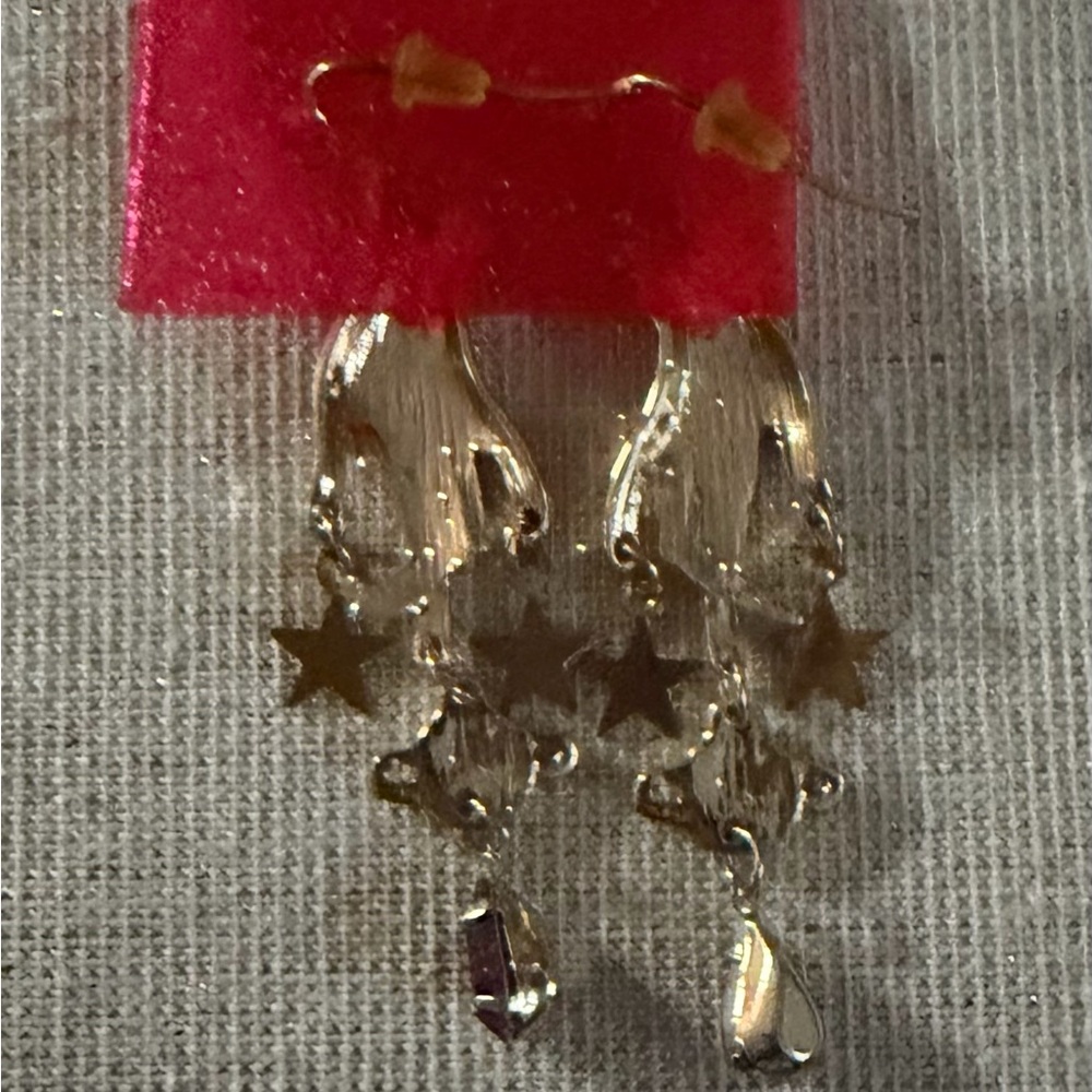 Source Unknown Gold Hand and Purple Teardrop Earrings - Picture 4 of 5